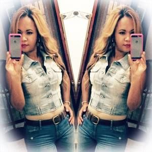 Meet your Posher, Yesenia